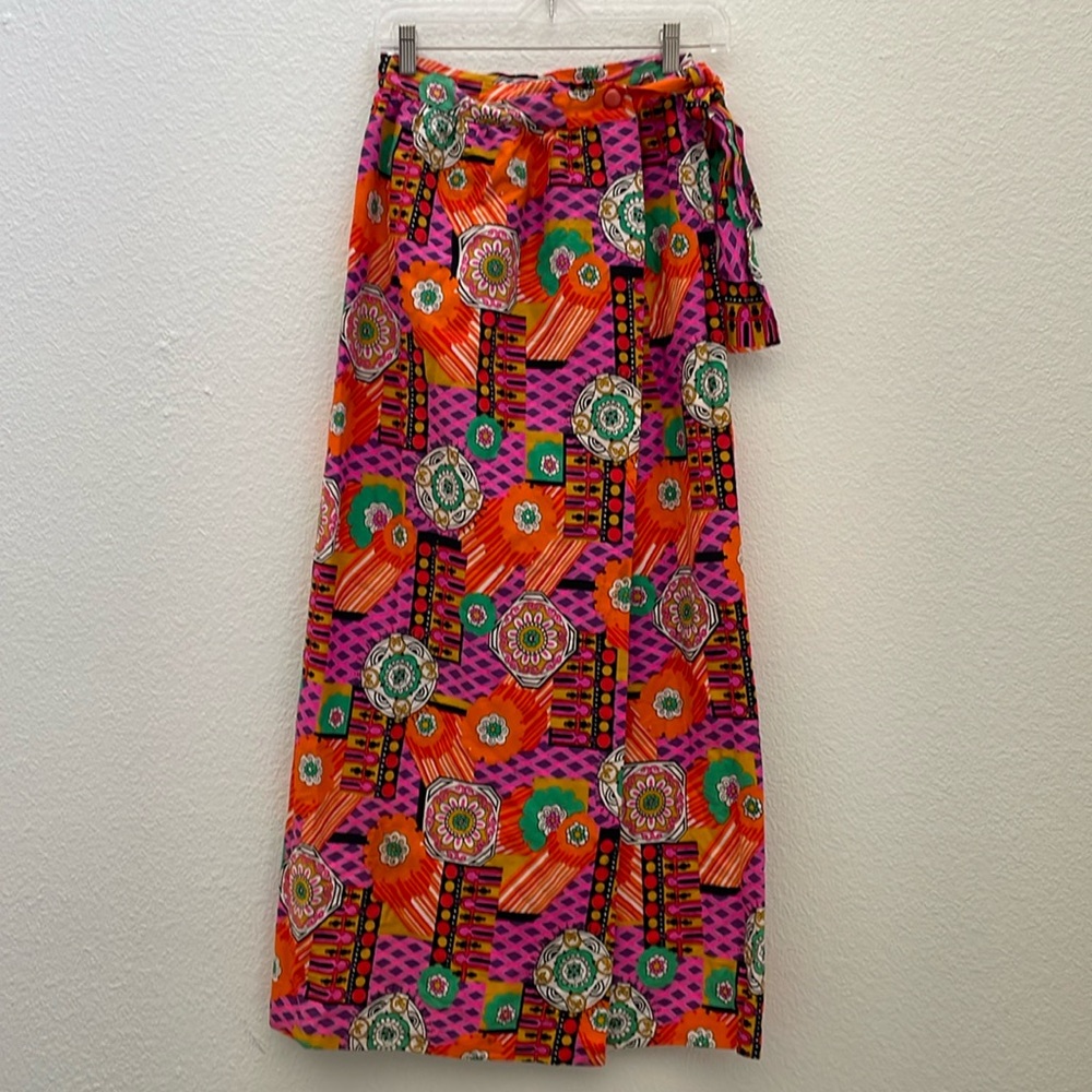 Vintage RARE 70’s Beverly Vogue California colorful Long Wrap skirt size small